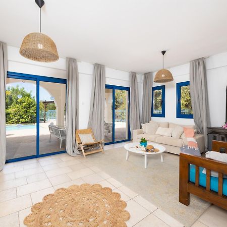 Villa Poseidonas ペイヤ エクステリア 写真